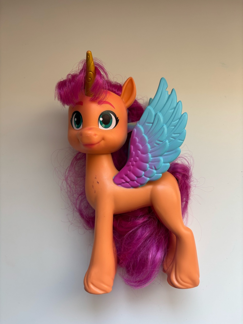 Hasbro Sunny Starscout Alicorn figure from My Little Pony Make Your Mark series